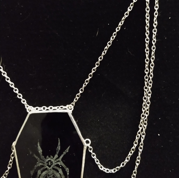 Stained glass coffin Victorian style necklace - Picture 3 of 5